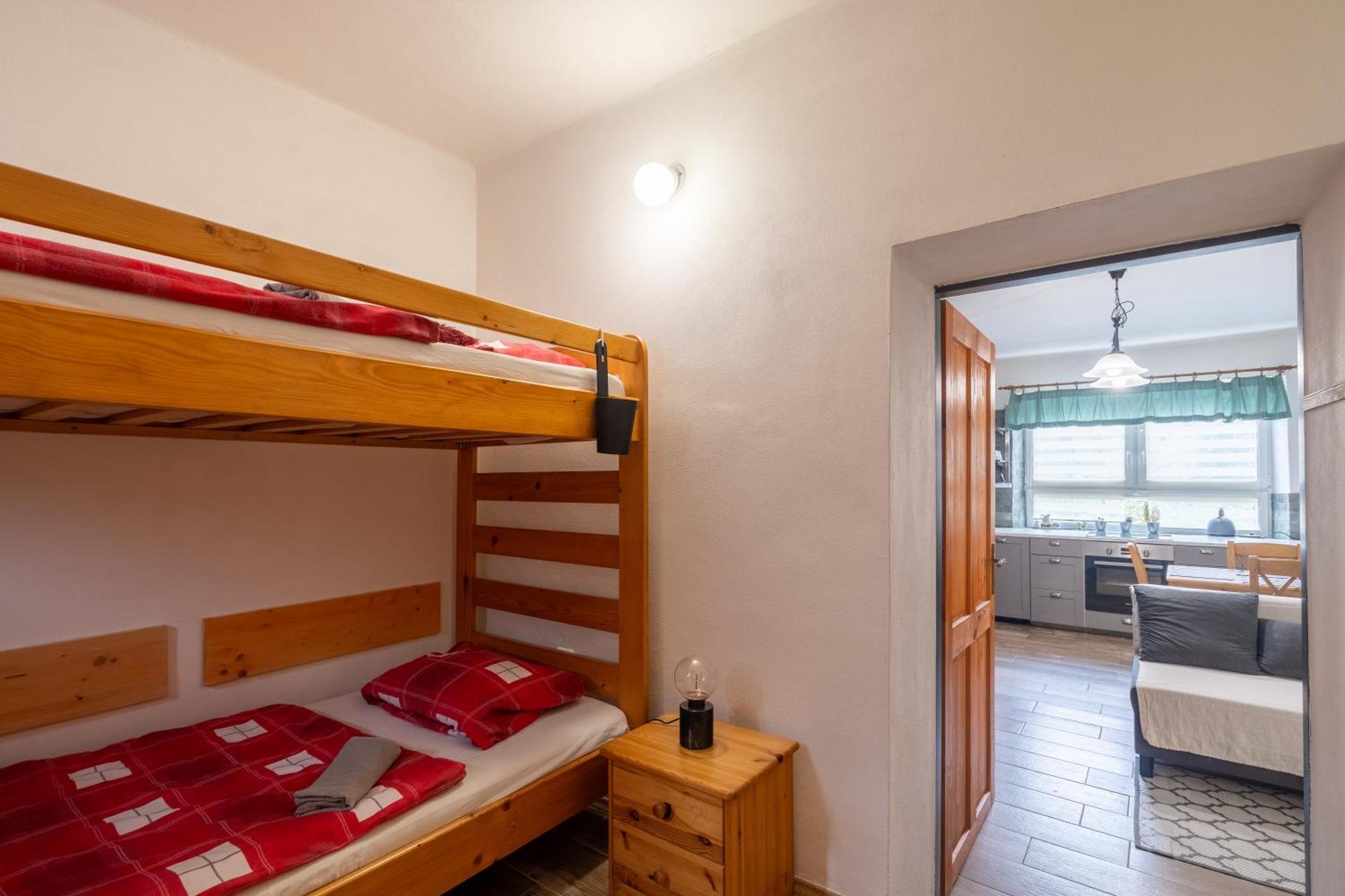 Chalupa Ema Nikol Rovensko pod Troskami Bagian luar foto
